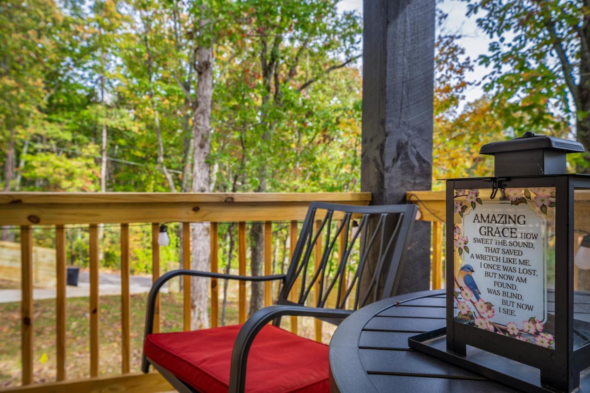 Melody Ridge Downtown With Fast Wifi, King Suite, Soaking Tub Fort Payne Bagian luar foto